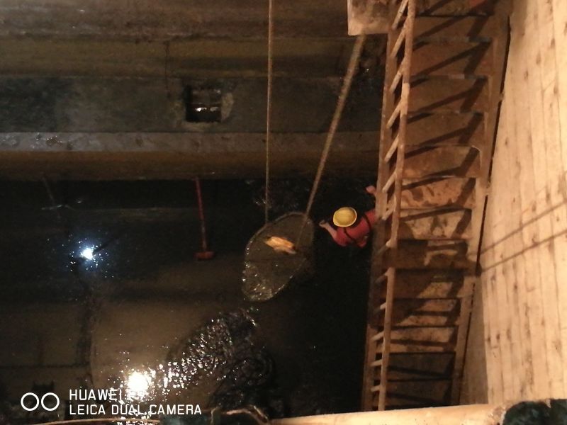 及時清淤排堵 保障泵站運(yùn)行