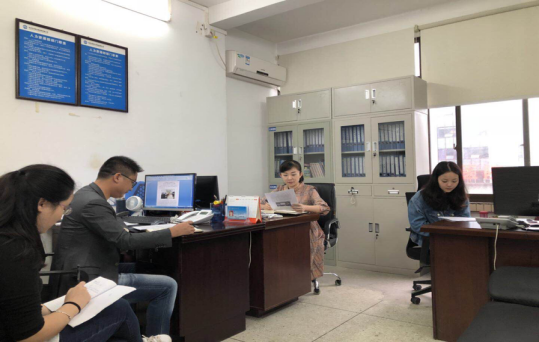 人力資源部學(xué)習(xí)貫徹集團(tuán)公司 黨建和黨風(fēng)廉政建設(shè)工作會議