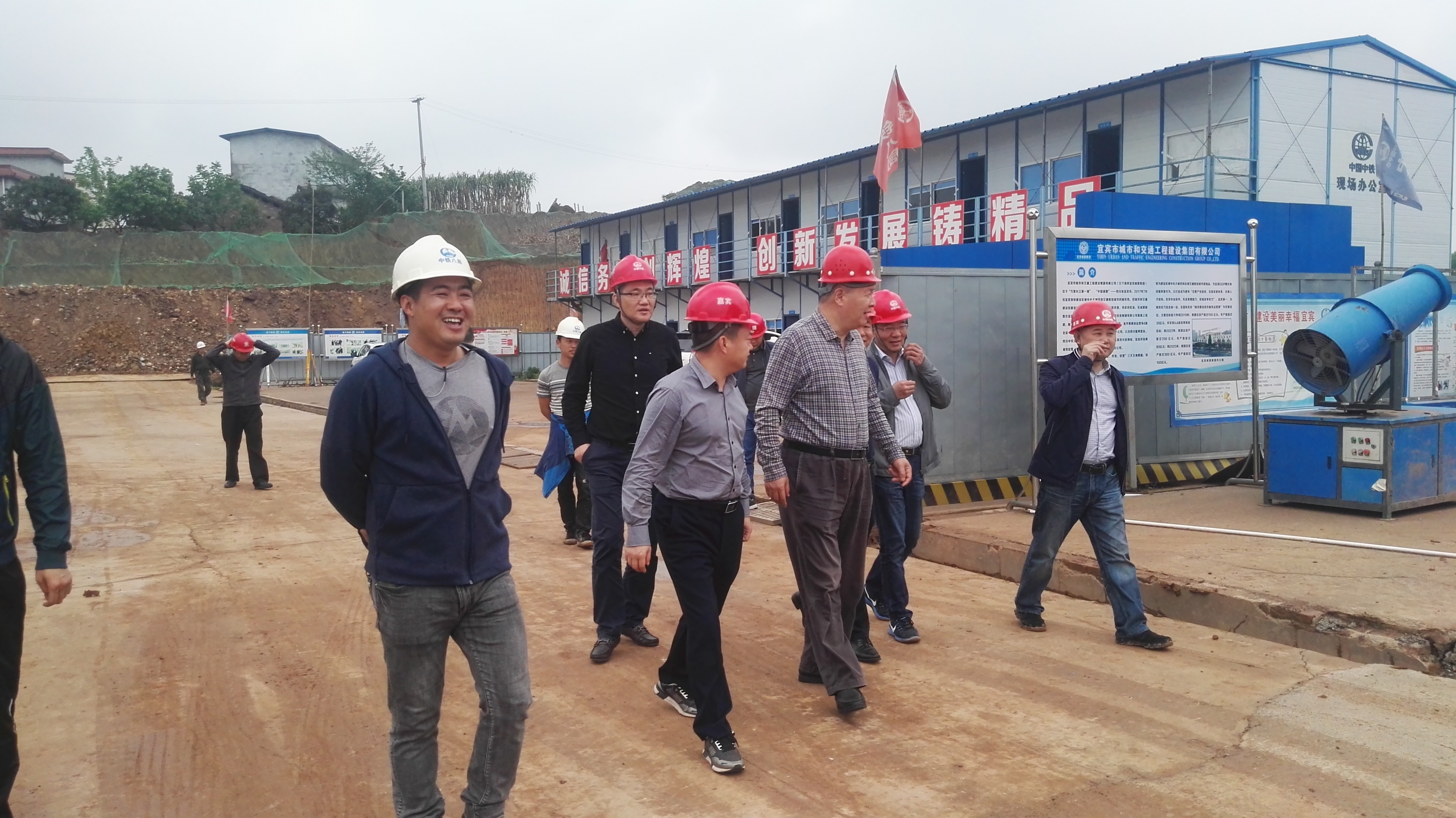 深圳水務(wù)集團(tuán)到菜壩水廠、四水廠參觀學(xué)習(xí)