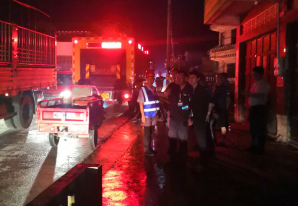 徹夜奮戰(zhàn)14小時，圓滿完成震區(qū)臨時供水保障任務