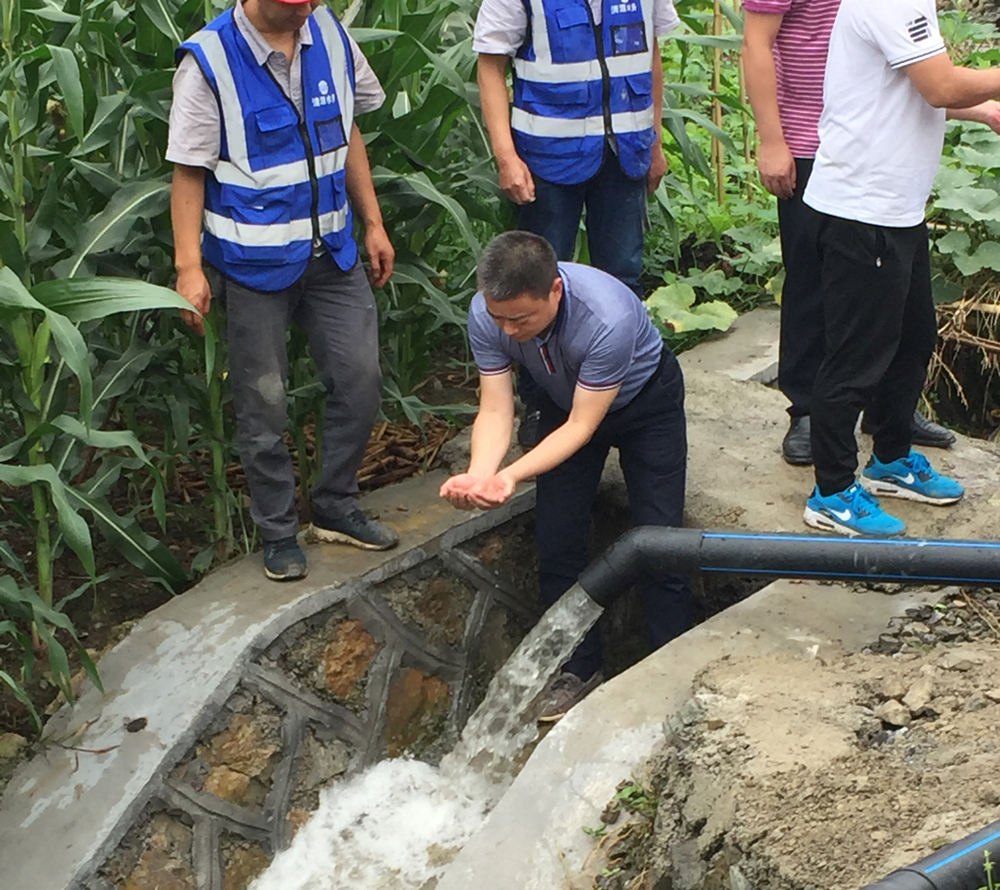 徹夜奮戰(zhàn)14小時，圓滿完成震區(qū)臨時供水保障任務