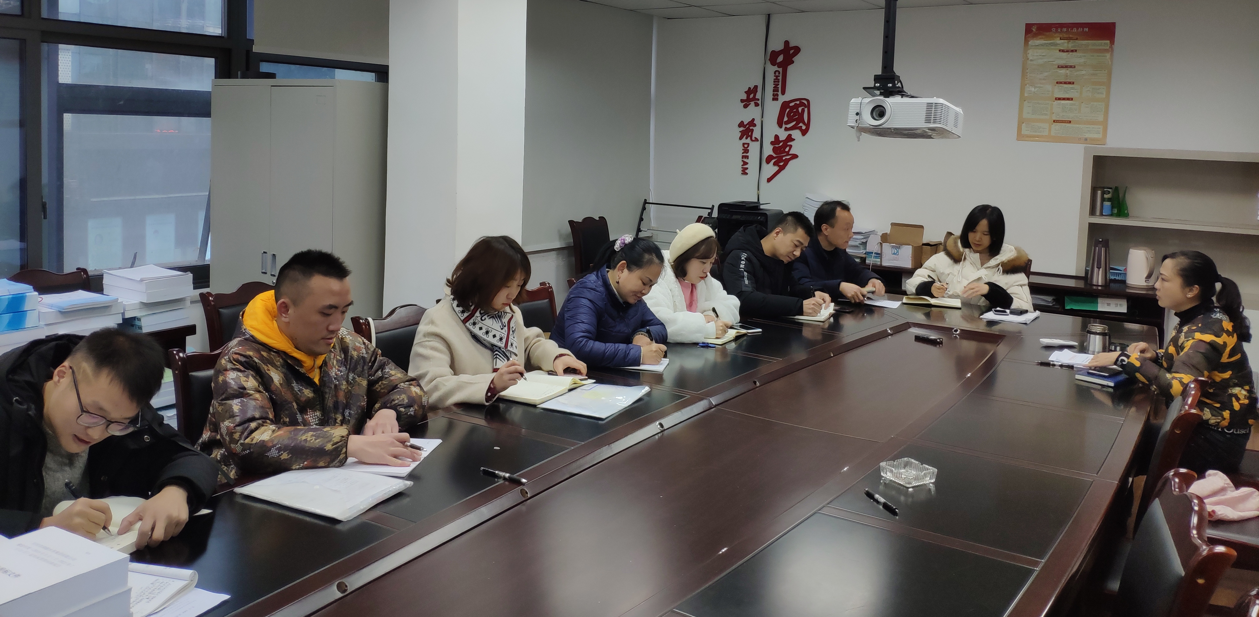 材料供應(yīng)部開(kāi)展“不忘初心、牢記使命”主題教育工作