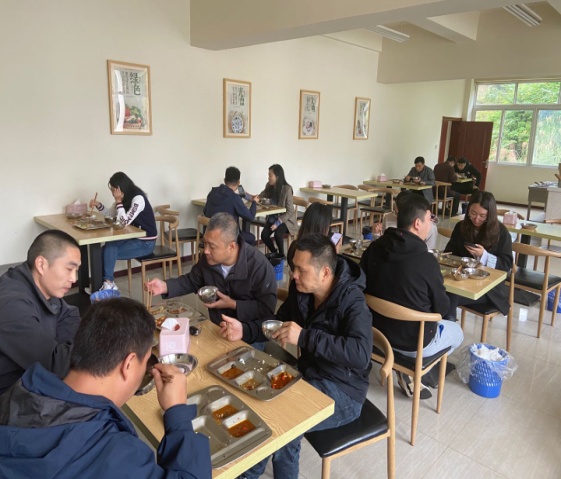 強監(jiān)督，重引導，杜絕“舌尖上的浪費”