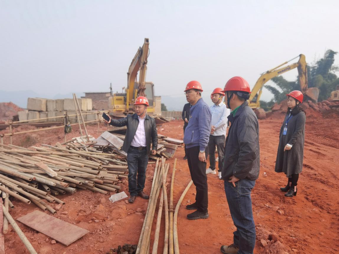 集團公司黨委委員、副總經(jīng)理任大慶督查指導高捷水廠在建工程