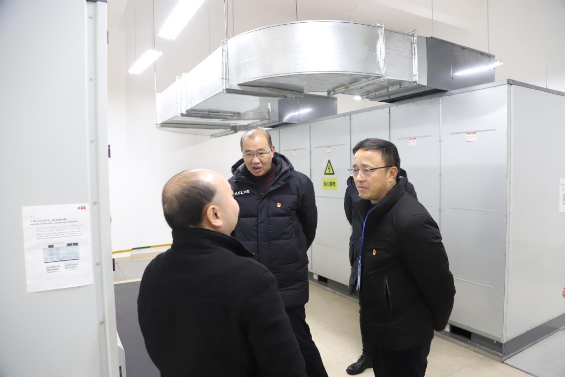 集團(tuán)公司黨委書(shū)記、董事長(zhǎng)周燕賓率隊(duì)督查水廠安全生產(chǎn)工作