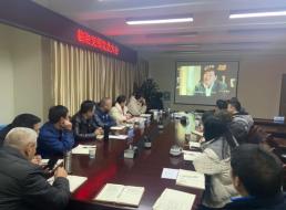 集團公司黨委委員、副總經(jīng)理劉林參加 臨港支部組織生活會