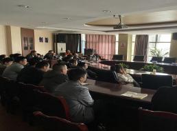 高舉防腐旗幟，弘揚(yáng)時(shí)代正氣