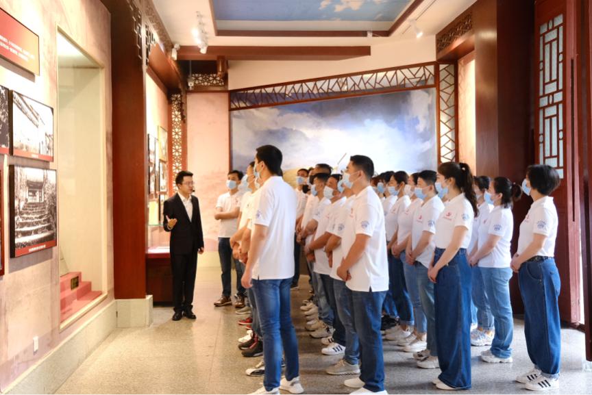 銘記革命先驅(qū) 傳承英烈精神 ——共產(chǎn)黨員服務(wù)大隊支部開展追思趙一曼英烈活動