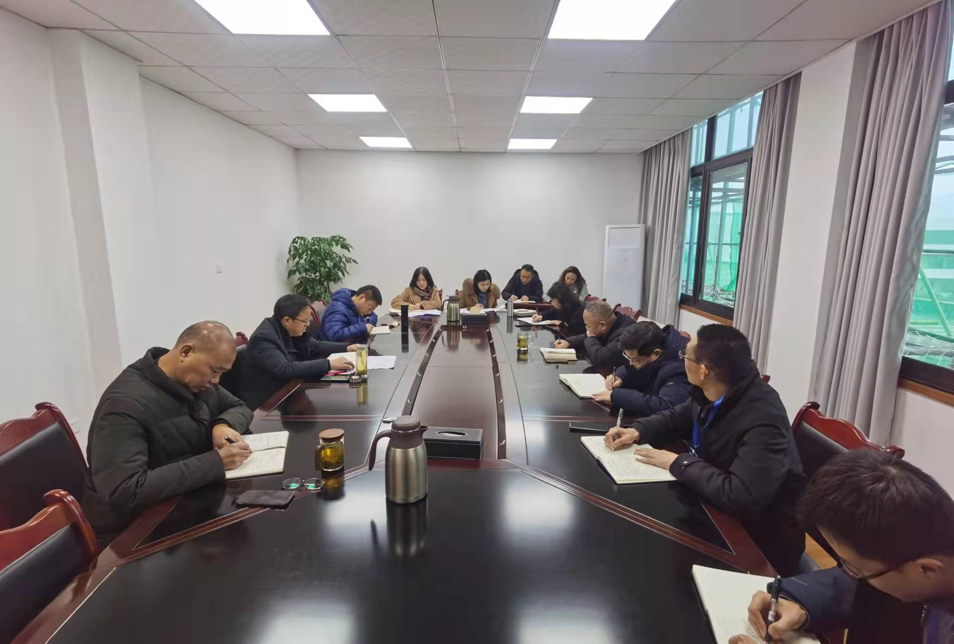 清源水務(wù)公司及時學(xué)習(xí)傳達公服集團務(wù)虛會精神