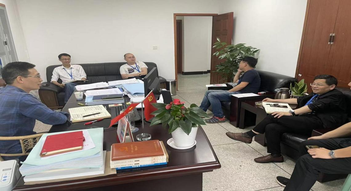 公司黨委委員、副總經(jīng)理吳建剛召開項(xiàng)目管理談話會