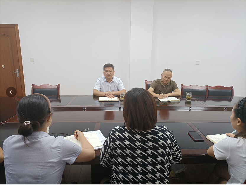 公司黨委副書(shū)記、常務(wù)副總經(jīng)理鄒成友到市場(chǎng)營(yíng)銷(xiāo)部開(kāi)展專(zhuān)題調(diào)研