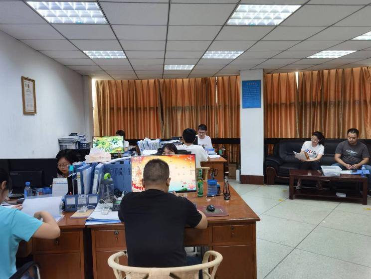 水質監(jiān)測中心專題傳達學習宣傳思想工作會議精神