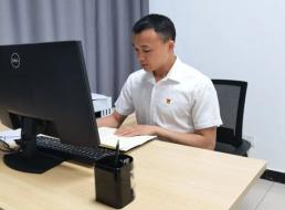 《榜樣在身邊》系列報道——陳顯洪、趙金玉：實干擔當促發(fā)展 立足崗位建新功