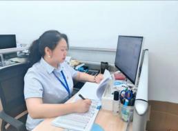 《榜樣在身邊》系列報道——杜莉、何振南 扎根基層踐初心 恪盡職守顯擔當