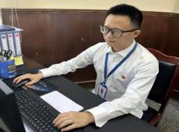 《榜樣在身邊》系列報道——羅林、饒錫兵 不用揚鞭自奮蹄 人生逐夢正當時