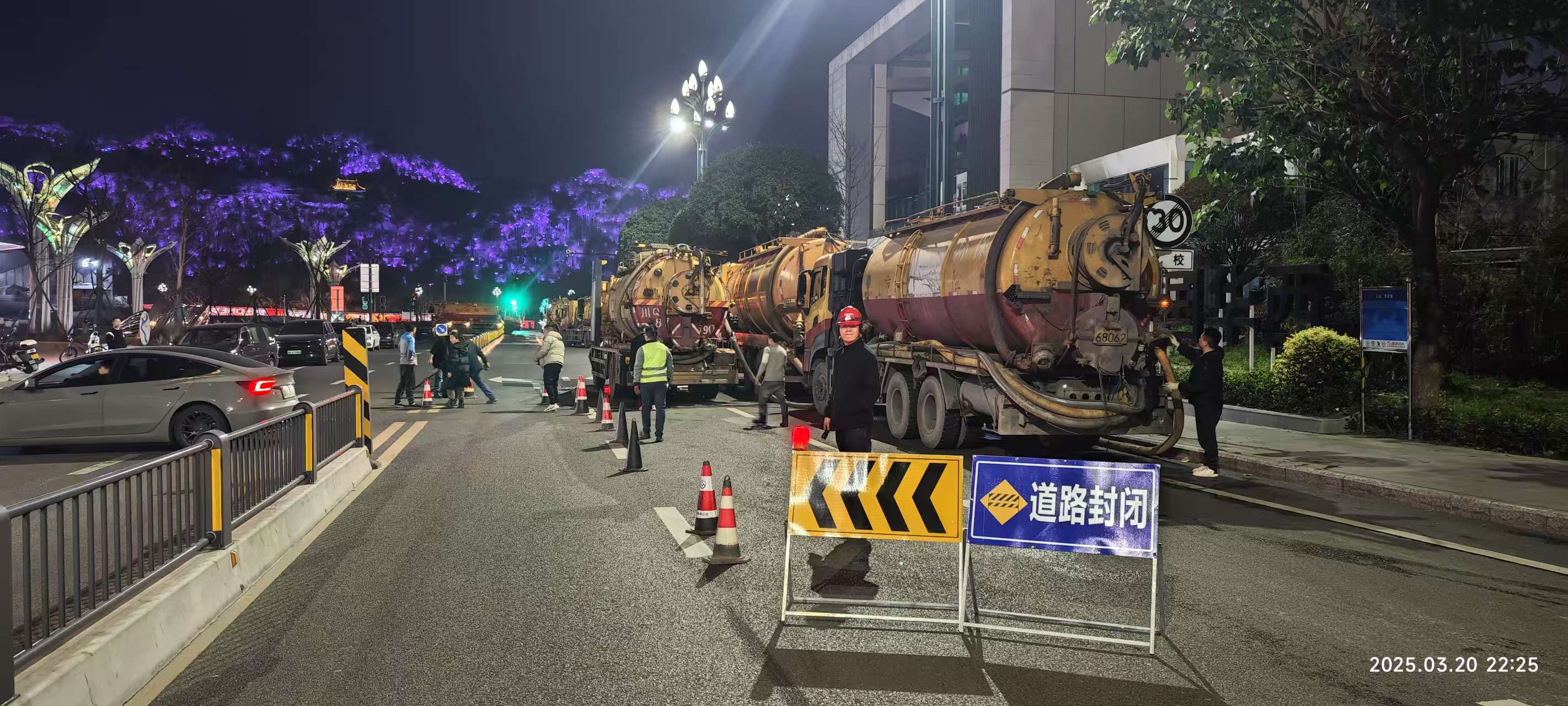 南岸二號污水提升泵站順利完成DN600電磁流量計(jì)更換工作